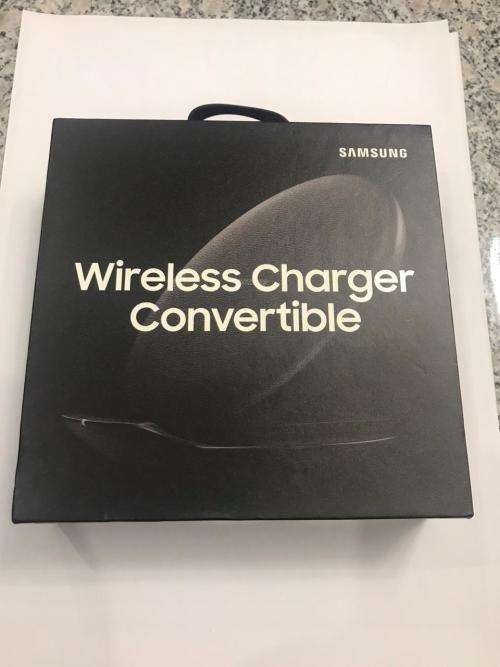 New Sealed ! Samsung Wireless Convertible Charger