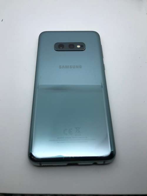 Samsung s10e