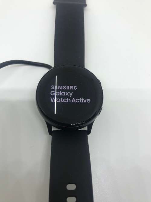 Samsung Galaxy Watch Active 40 MM - Please read