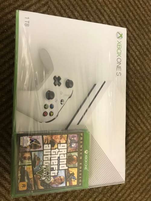 BRAND NEW SEALED !!!  XBOX One S 1TB + GTA 5 + FIFA 18