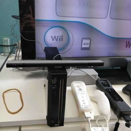Nintendo Wii Bundle + 7 Games