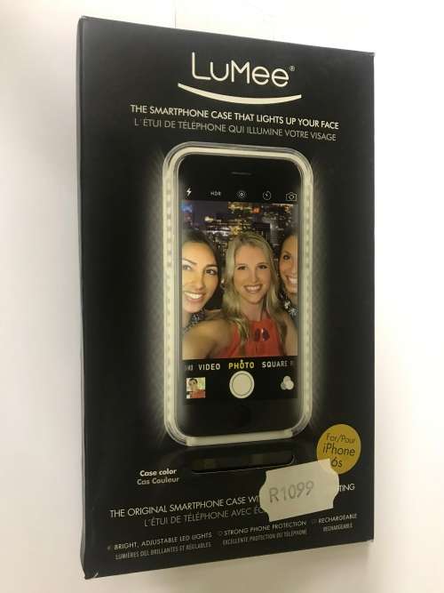 IPhone 6 16 GB + LuMee Light up selfie case !!!!