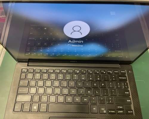 Monster Spec !!! DELL XPS 13 9360 Core i7 , 16 GB RAM , 1TB SSD , Touch Screen