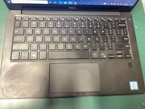 Monster Spec !!! DELL XPS 13 9360 Core i7 , 16 GB RAM , 1TB SSD , Touch Screen