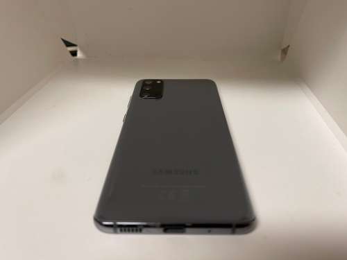 Samsung S20 128 GB Dual SIm- Cracked Screen and Cracked Back Glass