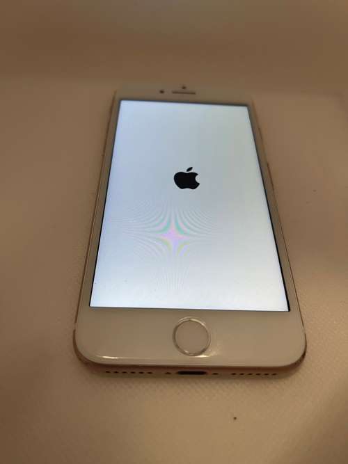 Clearance !!! iPhone 7 32. GB  - No Touch ID