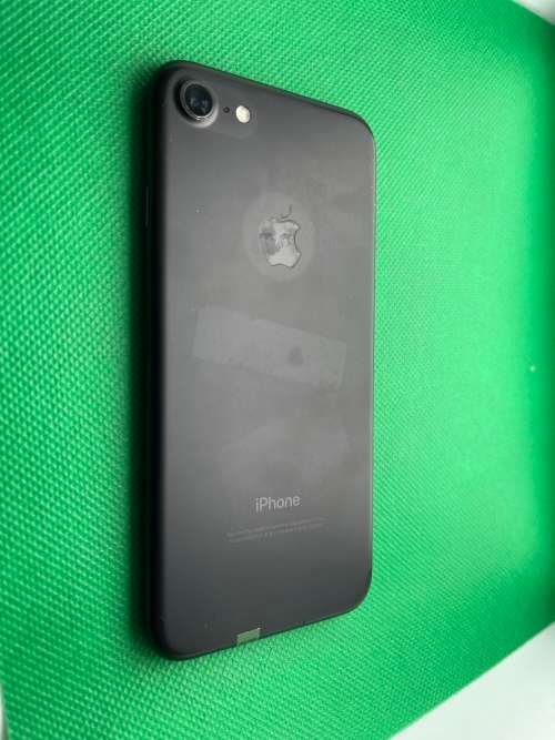 Clearance !!! iPhone 7 128 GB  - No Touch ID / Home button -100% Battery health