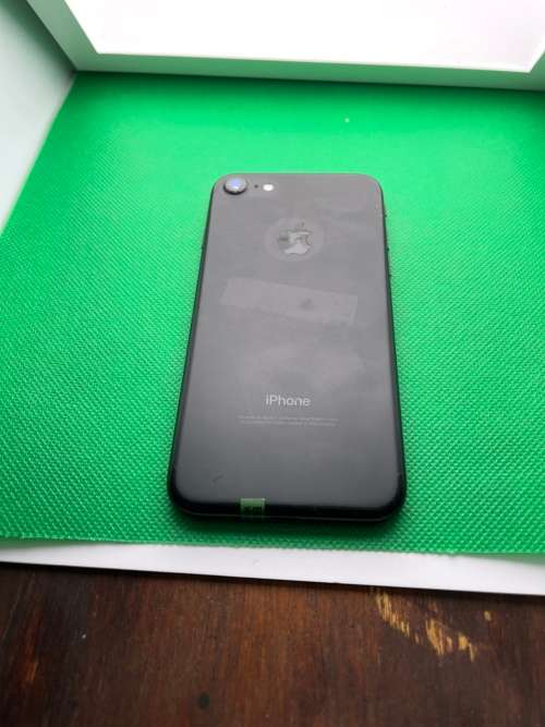 Clearance !!! iPhone 7 128 GB  - No Touch ID / Home button -100% Battery health