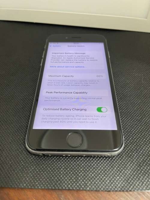 Warehouse Clearance : IPhone 6s 16 GB - Please read description