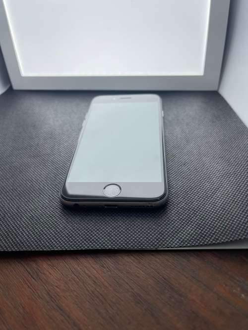 Warehouse Clearance : IPhone 6s 16 GB - Please read description