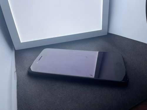 Warehouse Clearance : IPhone 7 Plus 256 GB + No touch ID  (Read Description)