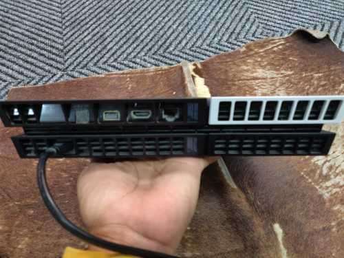 Sony PlayStation 4 Gaming Bundle 1 TB