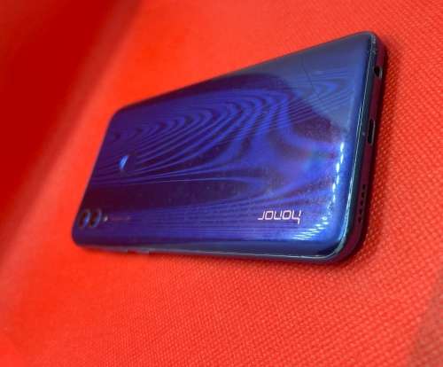 TRADE IN CLEARANCE : Honor 10 lIte 64 GB