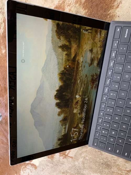 Tablet / Laptop :  MICROSOFT SURFACE PRO 4 Core i5 6th Gen 4GB RAM 128GB SSD