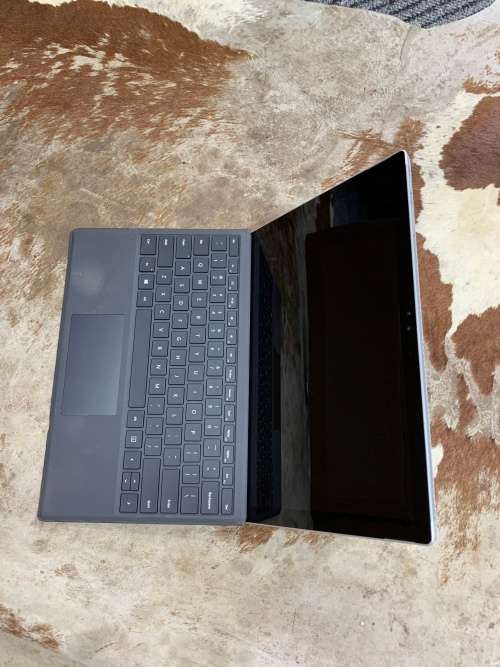 Tablet / Laptop :  MICROSOFT SURFACE PRO 4 Core i5 6th Gen 4GB RAM 128GB SSD