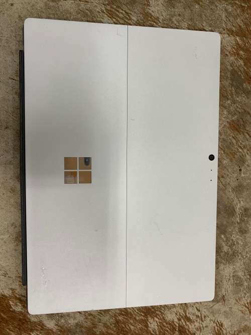 Tablet / Laptop :  MICROSOFT SURFACE PRO 4 Core i5 6th Gen 4GB RAM 128GB SSD