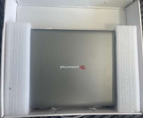 Clearance: PACKARD BELL MONTERO C 14.1` NOTEBOOK