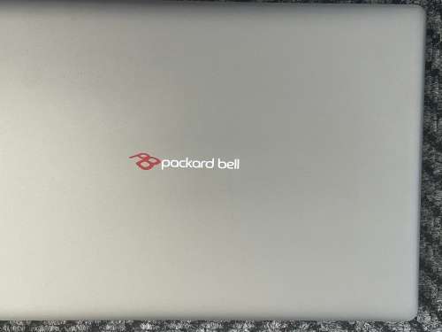 Clearance: PACKARD BELL MONTERO C 14.1` NOTEBOOK