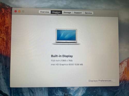 Macbook Air 11 inch - A1465 - Core i5 - 4 GB RAM - 100 GB SSD