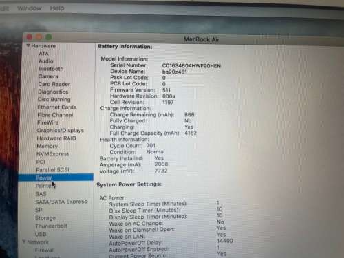 Macbook Air 11 inch - A1465 - Core i5 - 4 GB RAM - 100 GB SSD