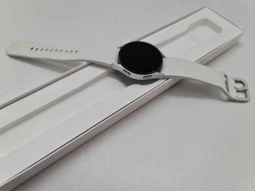 Samsung Watch4 40mm Bluetooth - preowned