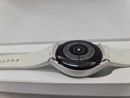 Samsung Watch4 40mm Bluetooth - preowned
