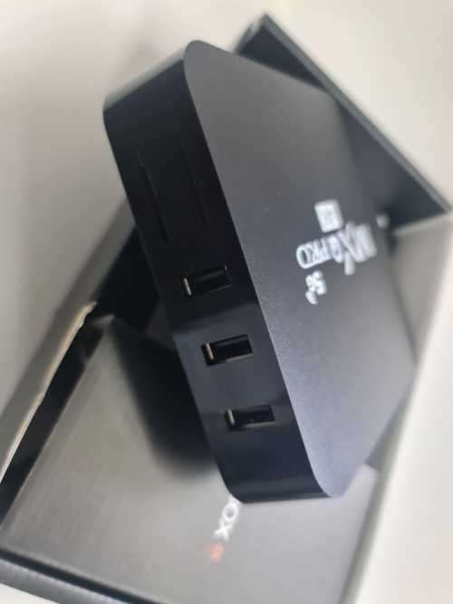 MXQ PRO 4K Android TV Box.