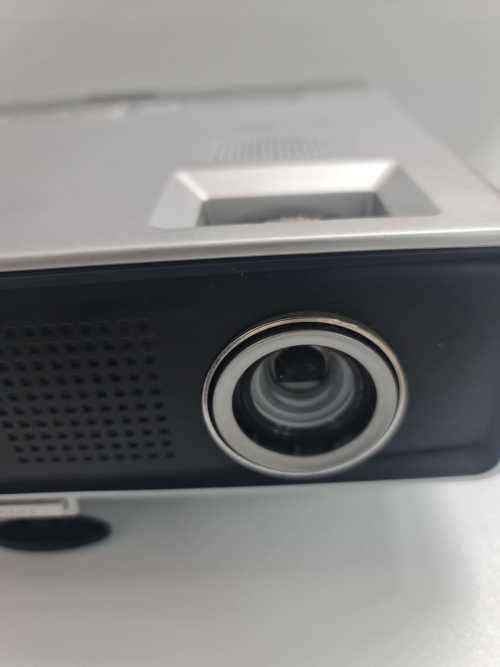 Clearance: Tablet + Projector Untested