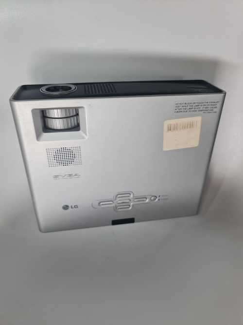 Clearance: Tablet + Projector Untested