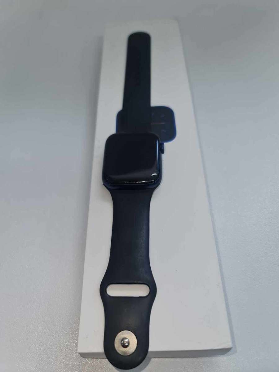 Apple watch series 6 44mm GPS preowned
