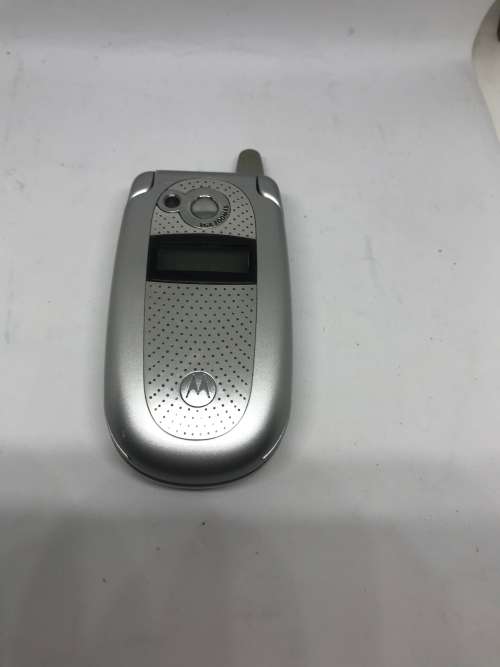Retro flip phone - Motorola V500