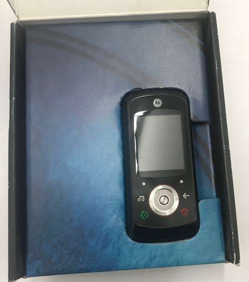 Retro Slide Phone - Motorola EM325