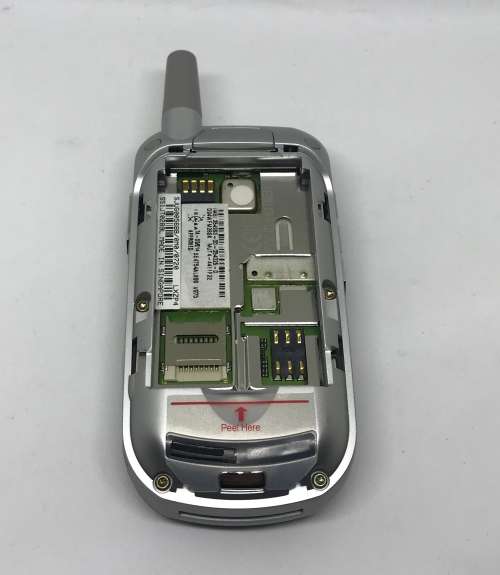 Retro Flip Phone - Motorola V975