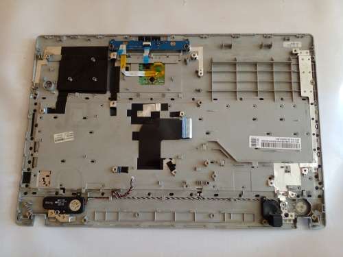 Samsung NP Series BA75 02862A Top Cover Keyboard / Palmrest / Touchpad / Speakers