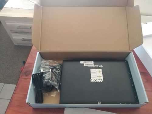 MECER MW10Q16 10.1" LTE 2-in-1 Tablet with Win10Pro - Mecer