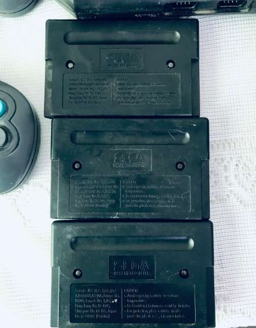 Sega Mega Drive and 4 games