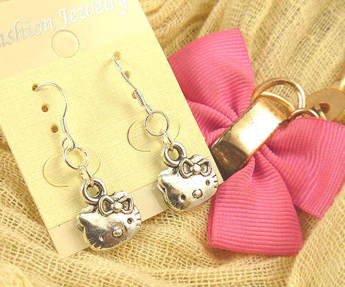 Hello Kitty Earrings Tibetan silver, Dangling
