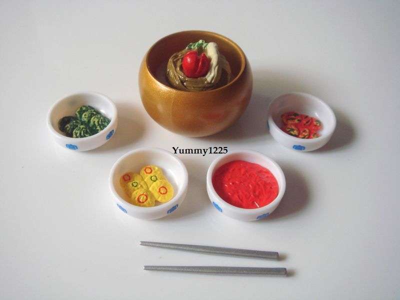 Miniature, Re-ment, Collectable Handmade Dollhouse Miniature - Noodle Lunch Set