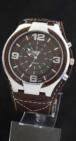 Stunning Unisex Watch from Diesel Time in Brown