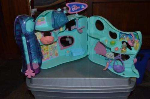 Littlest Pet Shop,  Playhouse