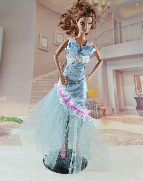 Barbie Fashion House -  Evening Dresses - Red Carpet Dress in Green