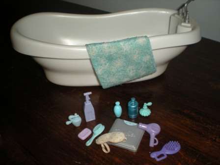 Barbie Fashion House -  Bathroom Set- Secondhand - in Purple and Blue
