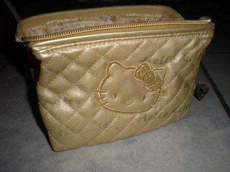 Hello Kitty Make up Bag, Gold