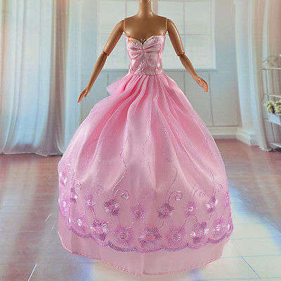 Barbie Fashion House -  Evening Dresses - Lovely Evening Gown in Pink