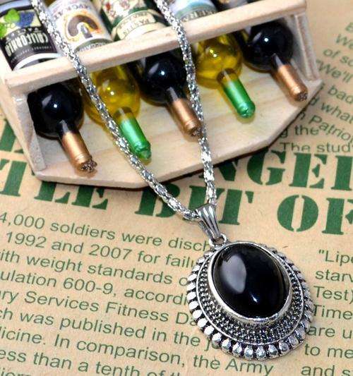 Classical  Necklace and Pendant