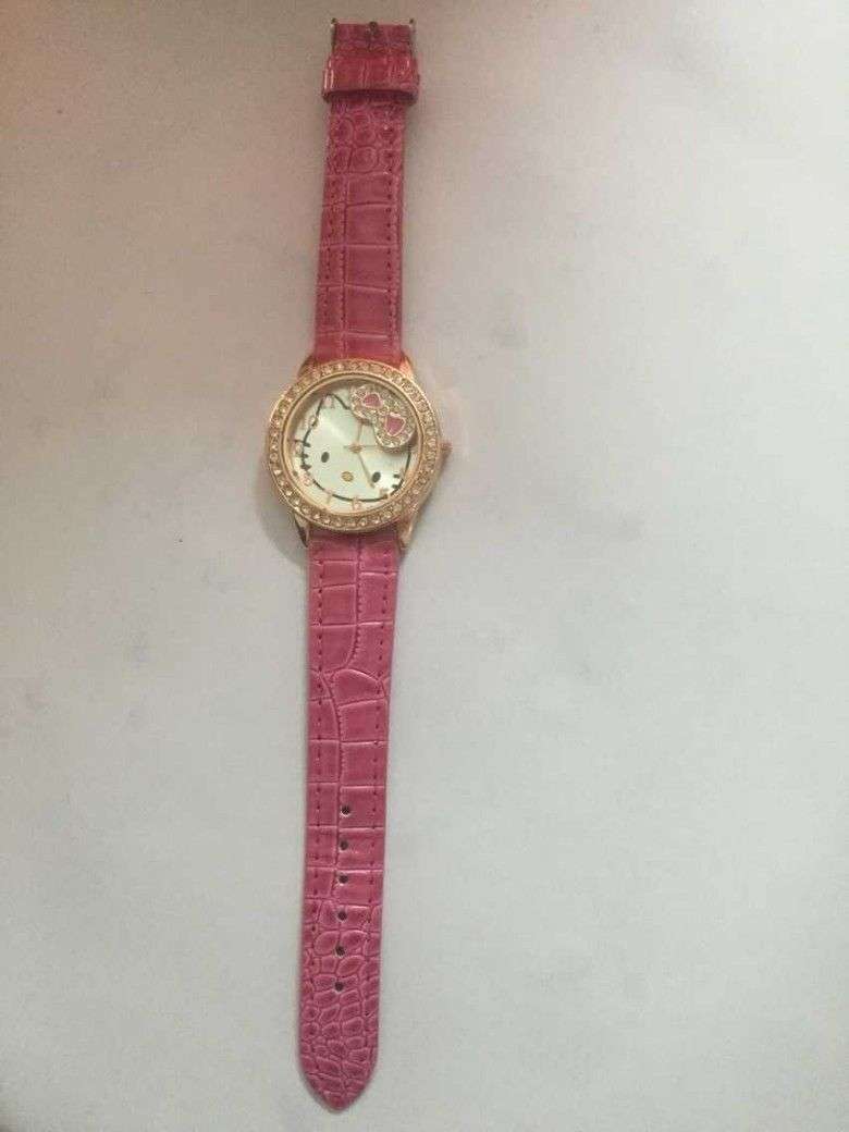 Hello Kitty Watch with Crystals in Red