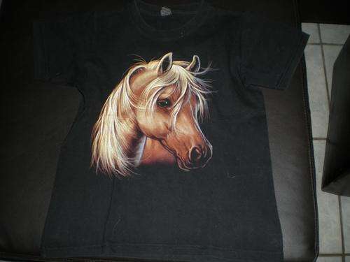 Black T Shirt with Horsehead - Beautiful