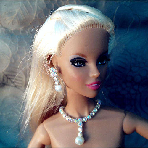 Barbie Fashion House -  handmade jewelry Earrings Necklace for barbie fashion royalty dolls