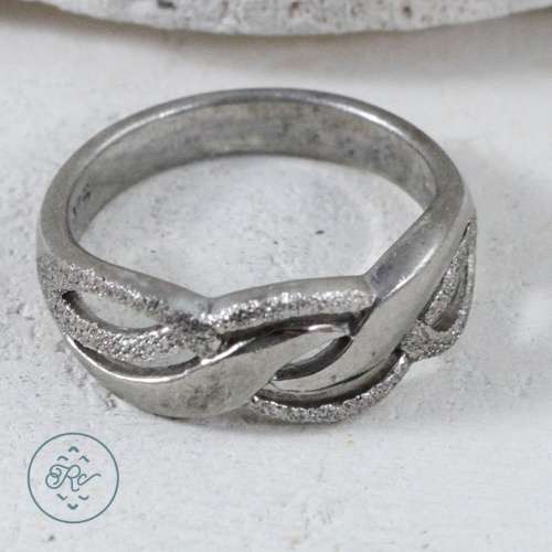 Sterling Silver - Crossover Braid 4.3g - Ring Size 7.5