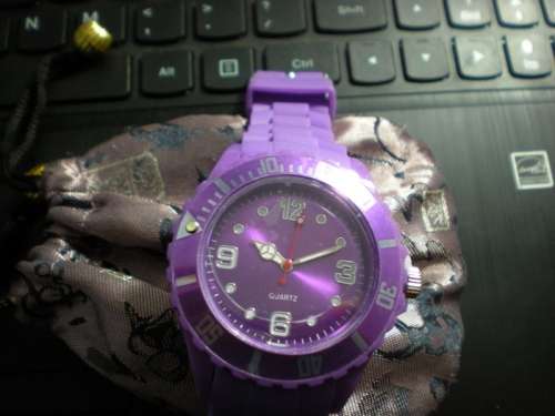 Unisex Watch, Trendy Jelly Watch in Purple
